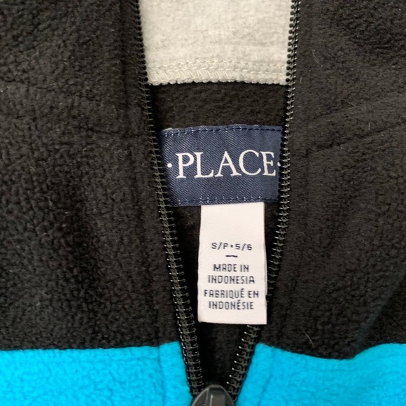 Fleece Sweater Size Small - Picture 3 of 3